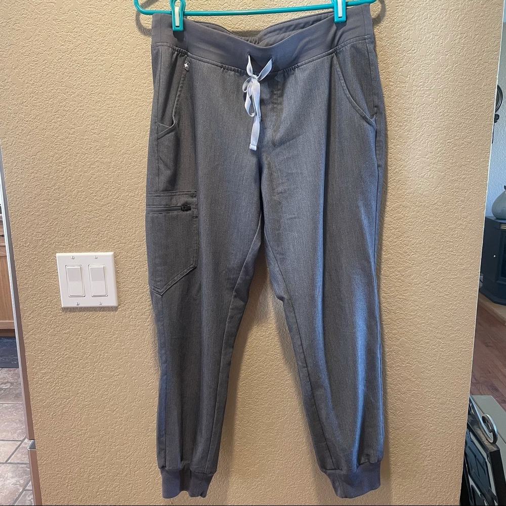 Figs jogger scrub pants